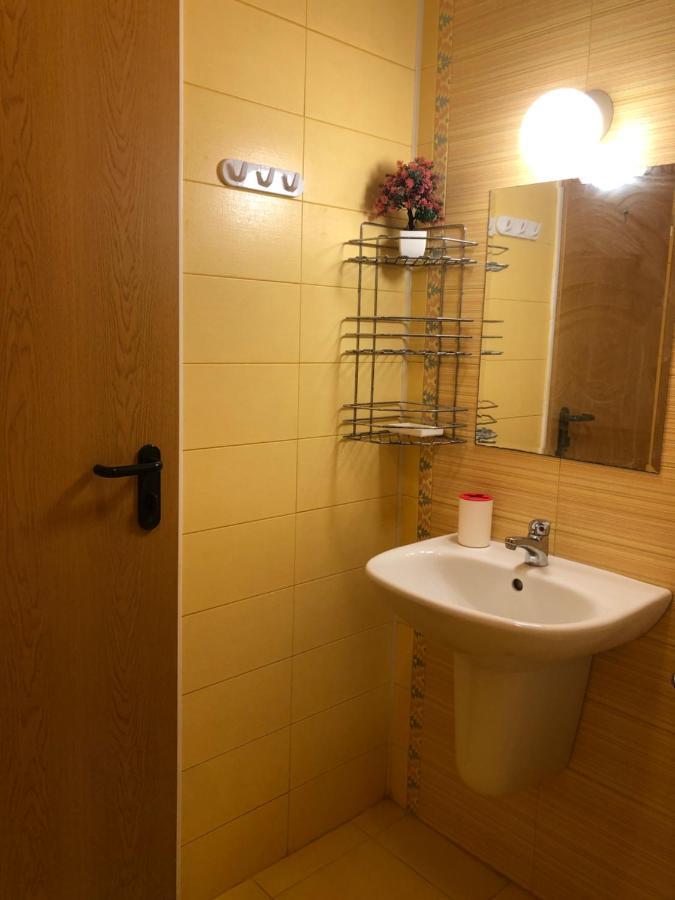 Milos Apartments Pomorie Bagian luar foto
