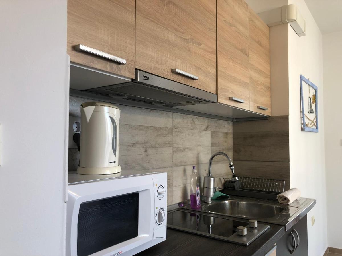 Milos Apartments Pomorie Bagian luar foto