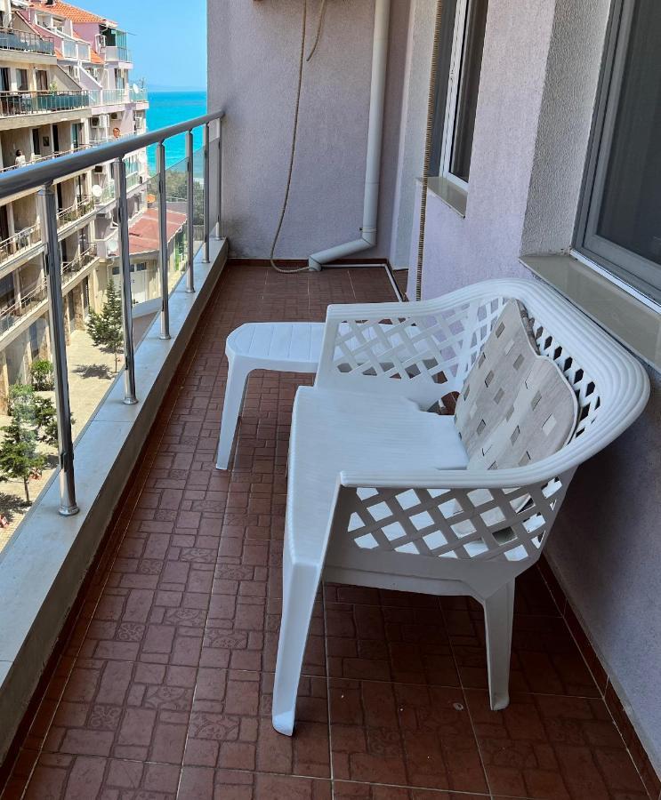 Milos Apartments Pomorie Bagian luar foto
