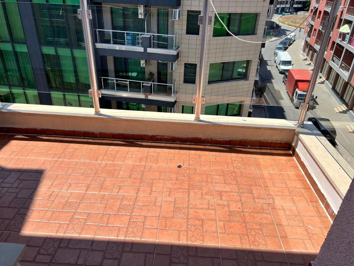 Milos Apartments Pomorie Bagian luar foto