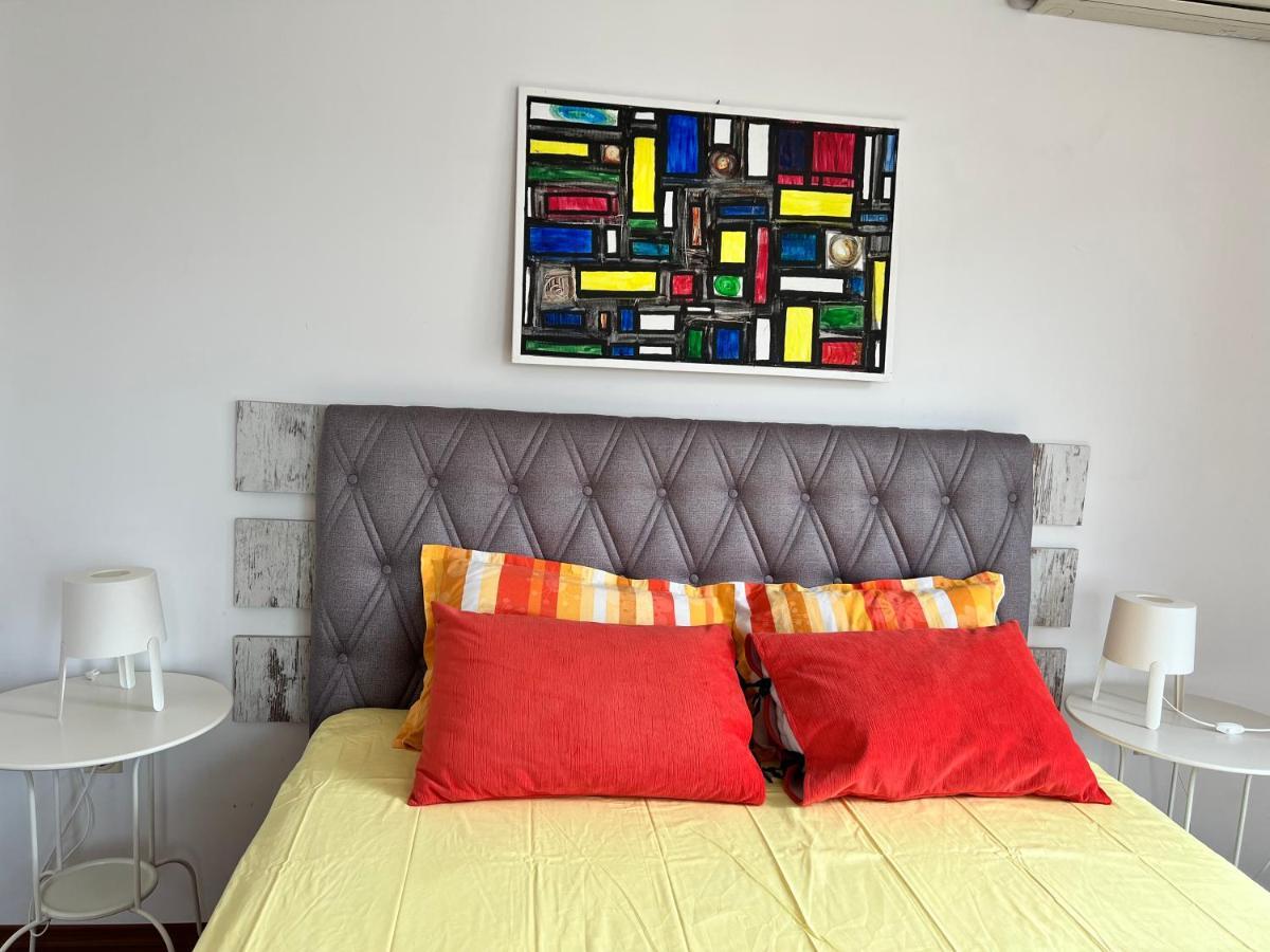Milos Apartments Pomorie Bagian luar foto