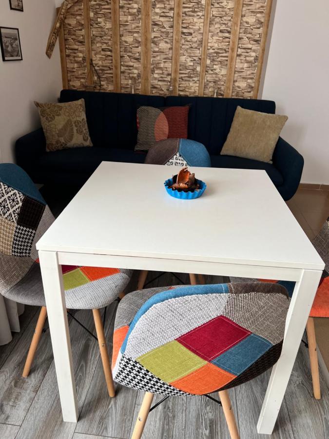 Milos Apartments Pomorie Bagian luar foto