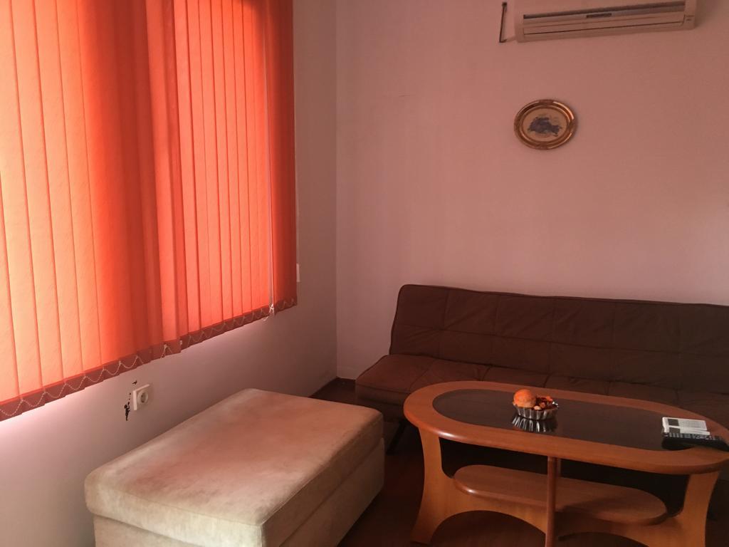 Milos Apartments Pomorie Bagian luar foto